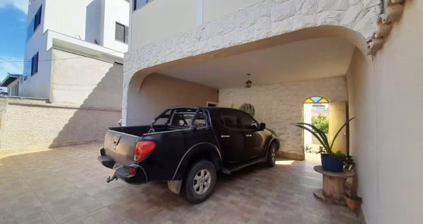 Casa com 5 quartos à venda na Rua Coronel Leri Santos, 45, Planalto, Belo Horizonte