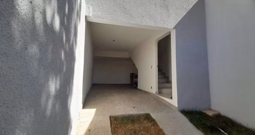 Casa em condomínio fechado com 2 quartos à venda na Rua Radialista Delson Amanda, 262, Céu Azul, Belo Horizonte