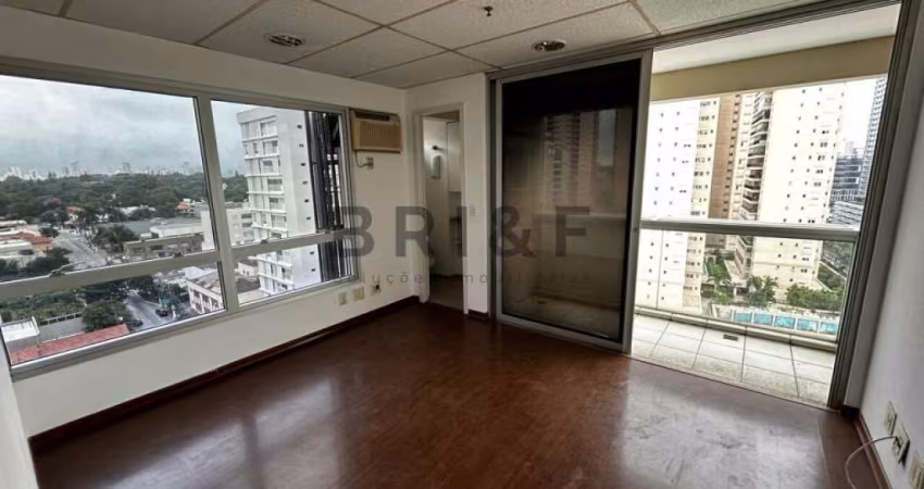 CONJUNTO COMERCIAL BROOKLIN 37M² COM VAGA PRÓXIMO AO METRÔ, PARA VENDA OU LOCAÇÃO