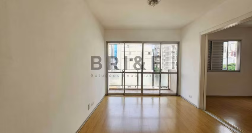 Apartamento à venda, 92m², 2 dormitórios sendo uma suíte, 1 vaga de garagem. Campo Belo.