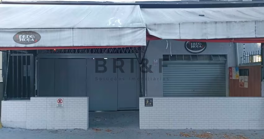 Casa comercial para locação no Campo Belo , com cozinha industrial, salão, cozinha e escritório