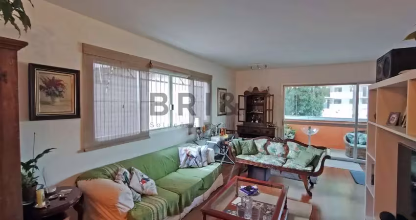 Apartamento com 4 dormitórios, 1 suíte, 2 vagas, 146 m2 - 200 metros da estação campo belo