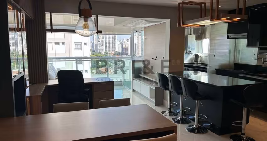 APARTAMENTO DUPLEX MOBILIADO P/LOCAÇÃO NO CAMPO BELO, 79M², 1 DORM (1 SUITE), C/LAVABO, 2 VAGAS