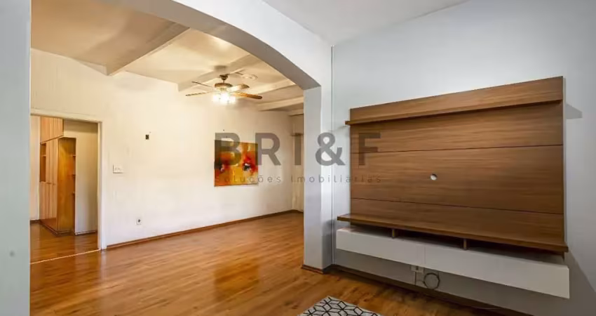 Sobrado a venda e  locação com 212m², 4 dormitórios, 2 suítes e 2 vagas no brooklin