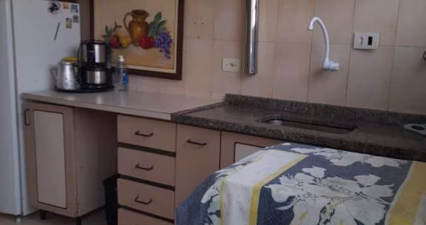 'Ótima oportunidade! Casa sobreposta com 1 dormitório em Moema, próxima ao Shopping Ibirapuera - Estudo permuta por imóvel ou veículo!'
