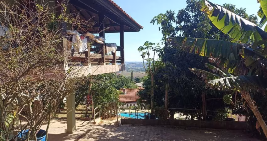 Excelente propriedade dentro de Conjunto Residencial com portaria 24 hs e ronda noturna