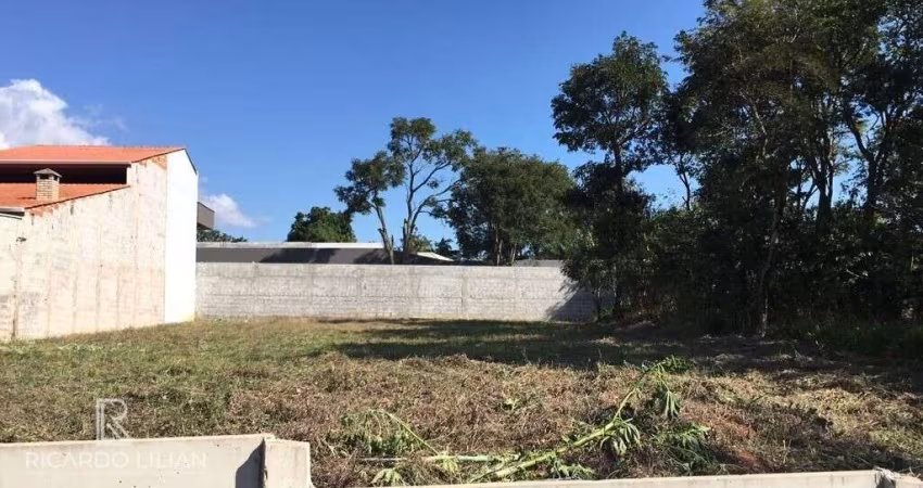 Descubra o seu refúgio de luxo no coração do Jardim dos Pinheiros, em Atibaia!