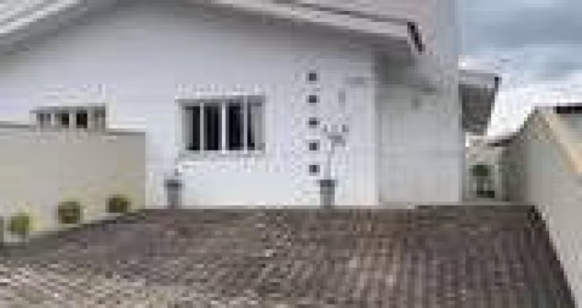 'Seu Novo Lar em Bom Jesus dos Perdões: Casa de condominio com 3 Quartos e Jardim de Inverno!'