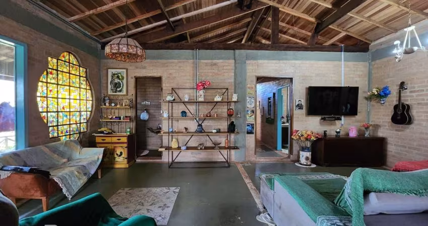 Maravilhosa casa na Serra da Cantareira - A VENDA!!!