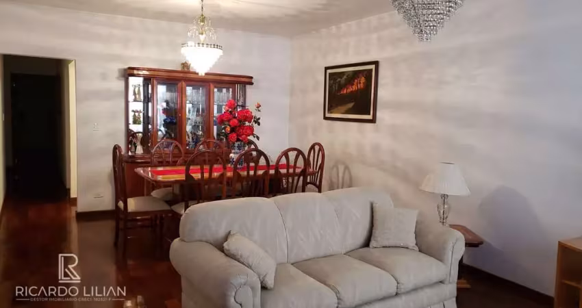 Maravilhosa casa assobradada com 3 suites e muito espaço para o conforto da sua familia
