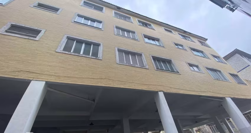 Apartamento no Canto do Forte a 3 quadras da praia - 1 dormitorio e uma vaga - A VENDA!!!