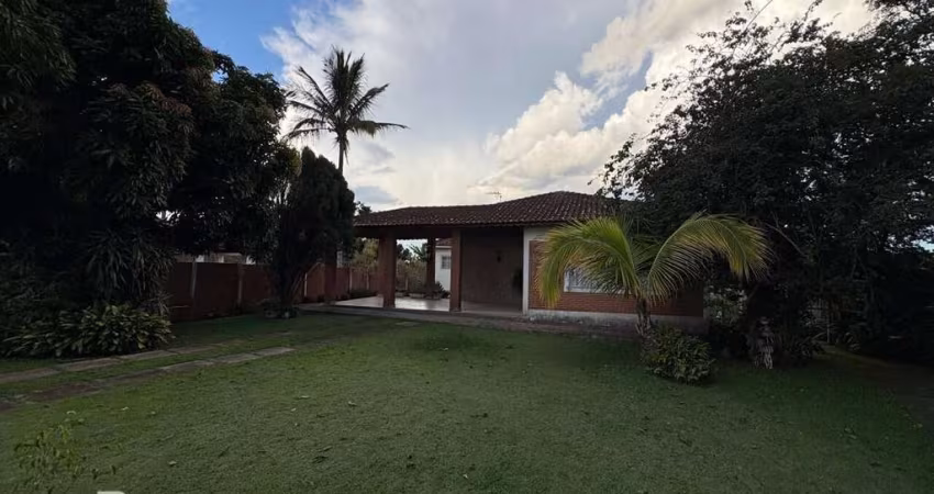 Chacara em Atibaia com duas suites, piscina e terreno de 1000m² - A VENDA!!!