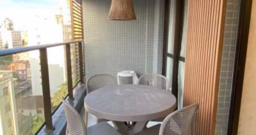 1 Quarto - Sala - 32 m² - Varanda - Mobiliado - 1 Vaga de garagem