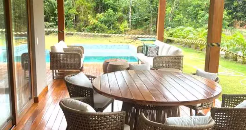 Luxuosa casa em condomínio à venda em praia do forte-ba  6 quartos, 6 suítes, 2 salas, 7 banheiros, 3 vagas de garagem  474,00 m²