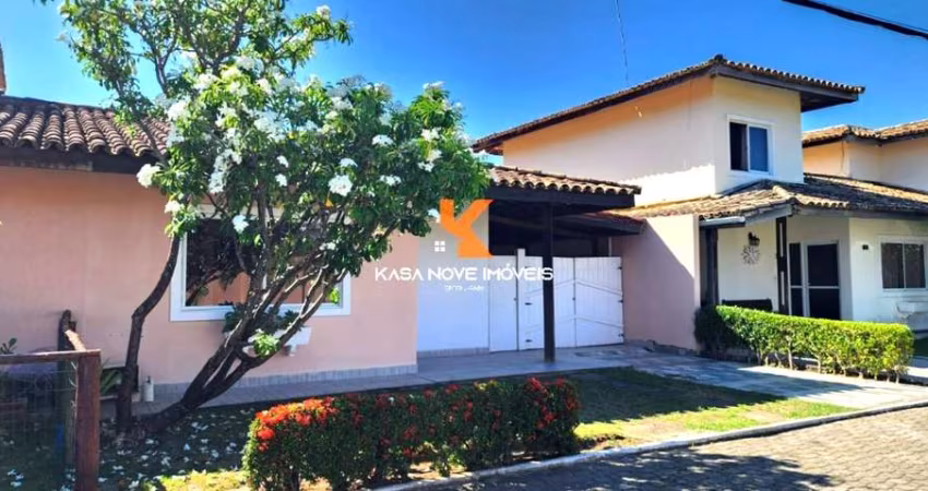 Excelente oportunidade! Casa em condomínio à venda em Lauro de Freitas-BA, bairro Pitangueiras, 2 quartos, 1 suíte, 2 salas, 2 banheiros, 3 vagas, 92,84 m².