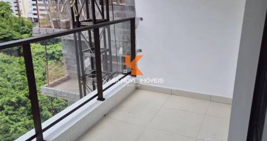 Quarto e Sala - 31 m² - Varanda - 1 Vaga de Garagem
