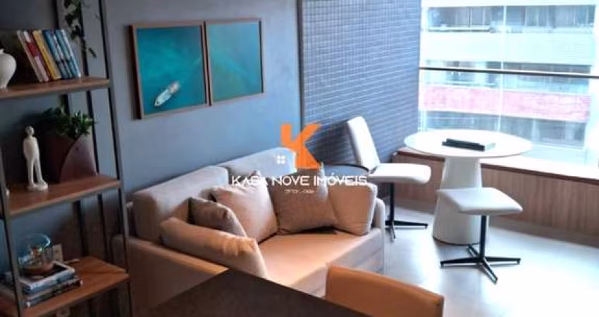 Quarto e Sala - 25 m² - Varanda - 1 Vaga de Garagem