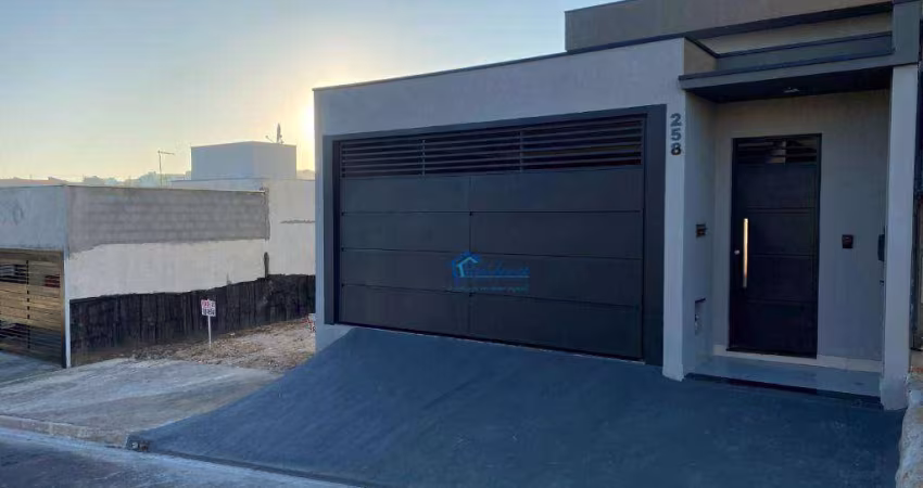 Casa com acabamento fino no Bairro Monte Carlo