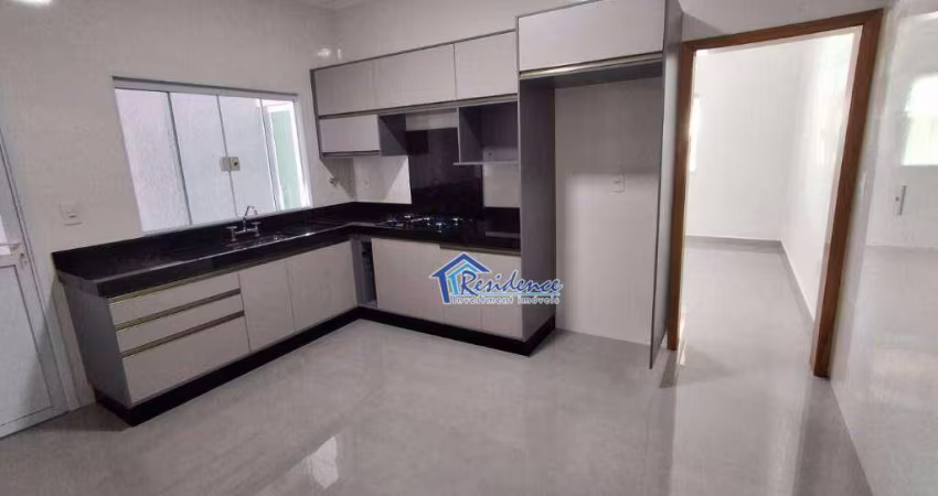 Casa nova, moderna e pronta para morar!