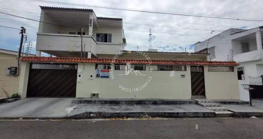 Linda casa no parque 10, com 6 quartos sendo 2 suites,  272 m²  manaus, am.