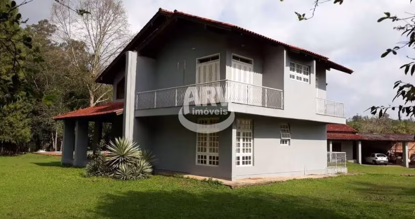 Casa com 5 quartos à venda no Sítio Ipiranga, Cachoeirinha 
