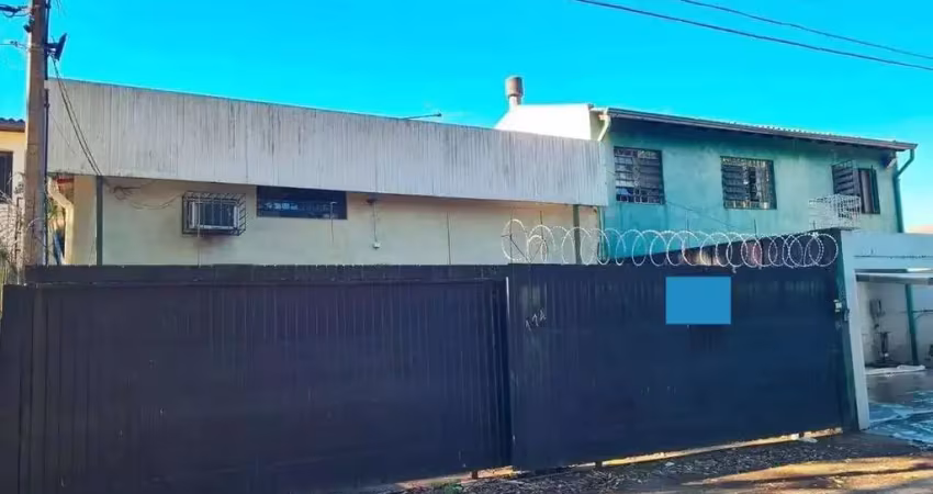 Casa comercial para alugar na Vila Jardim América, Cachoeirinha 