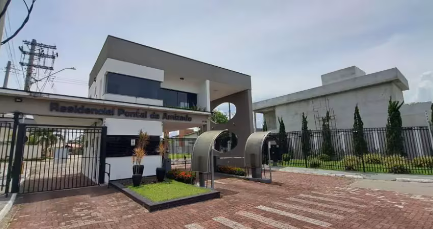 Casa em condomínio fechado à venda na Rua Mathilde Tavares Bonato, Areao, Taubaté