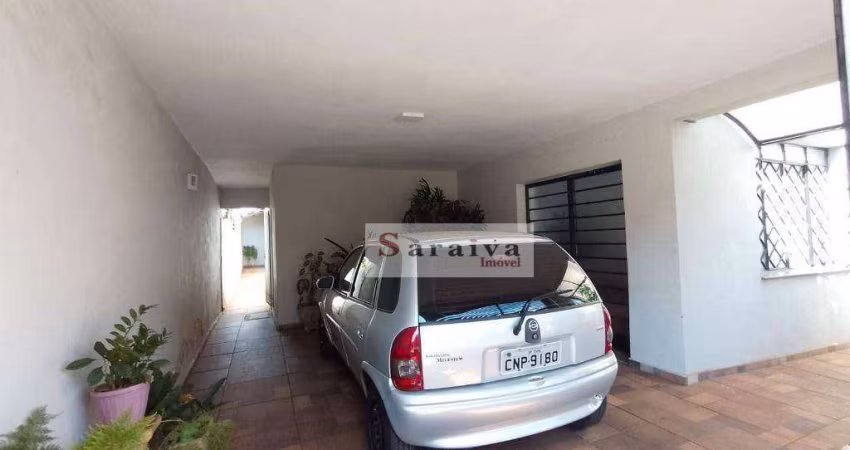 Casa com 4 dormitórios à venda, 201 m² por R$ 780.000,00 - Centro - Itapuí/SP
