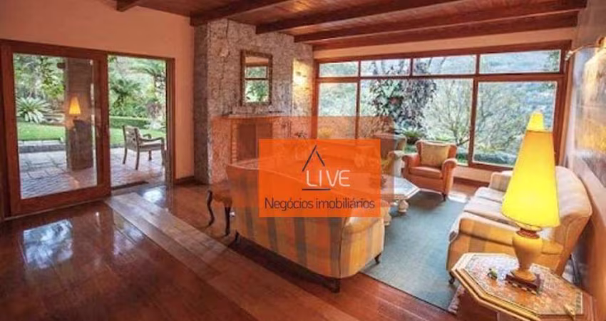 Casa com 4 dormitórios à venda, 220 m² por R$ 2.400.000,00 - Parque do Imbui - Teresópolis/RJ