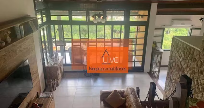 Live vende: excelente casa com 4 quartos, piscina, área gourmet, 446 m² por r$ 2.300.000 - camboinhas - niterói/rj