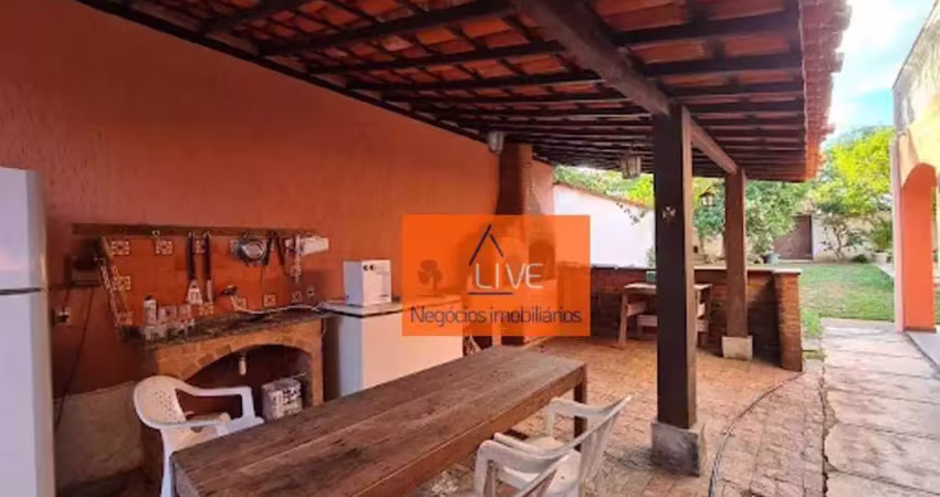 Casa com 3 dormitórios à venda, 400 m² por R$ 1.350.000,00 - Itaipu - Niterói/RJ