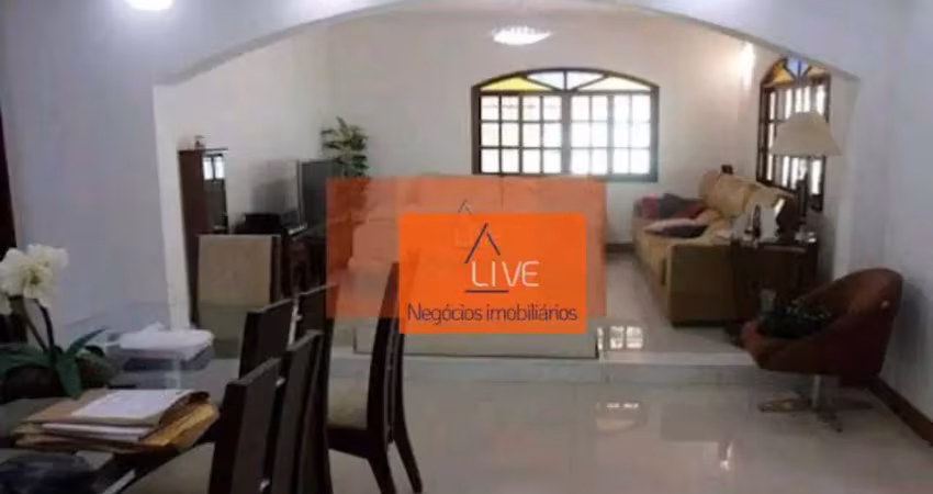 Casa com 4 dormitórios à venda, 360 m² por R$ 990.000,00 - Pendotiba - Niterói/RJ