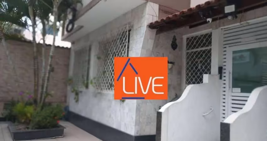 Live Vende: Apartamento com 2 quartos, sol da manhã e frente na Gavião Peixoto por R$ 440.000 - Icaraí - Niterói/RJ