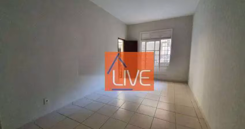 Live vende: apartamento garden de 3 quartos, varanda, sala de 2 ambientes, cozinha, copa, banheiro social, banheiro de serviço, despensa.