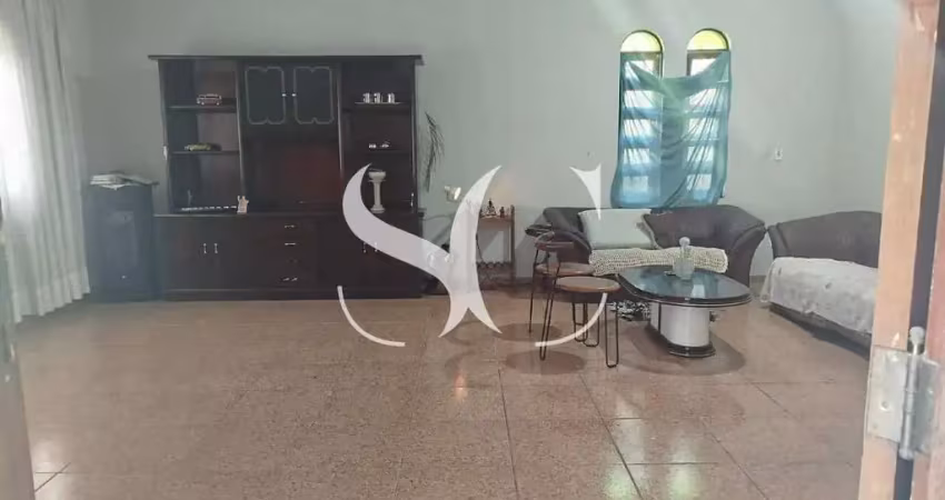 Vende-se casa de 03 dormitórios sendo i suíte no jardim guassu em são vicente - sp