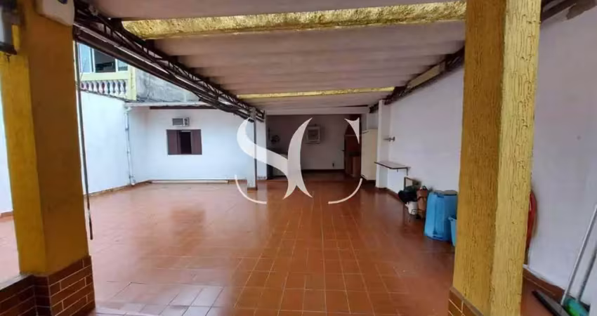 Vende-se sobrado de 03 dormitórios sendo 01 suíte no bairro de centro em são vicente
