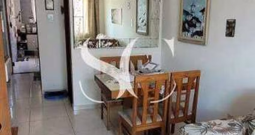 Vende-se casa duplex com 112 m² em Village no bairro de Macuco em Santos