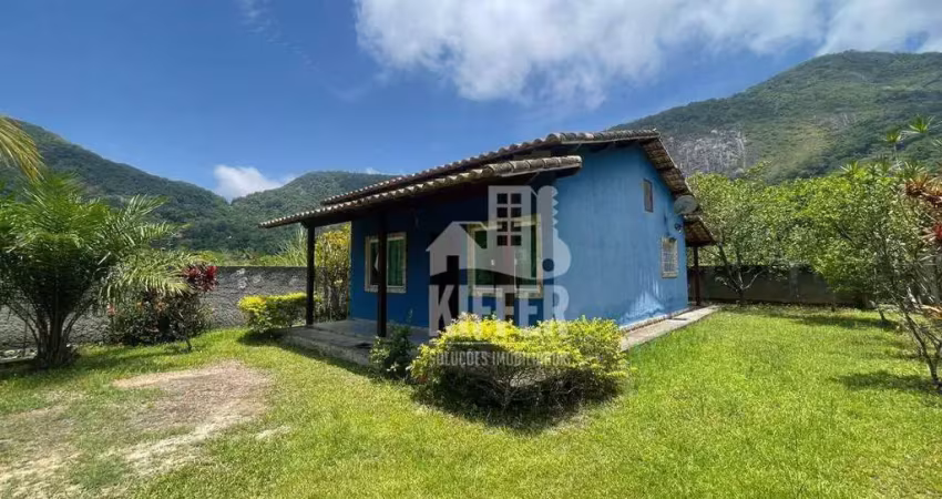 Casa à venda em itaipuaçu com 2 quartos, suíte, quintal amplo, vista livre e próxima à praia
