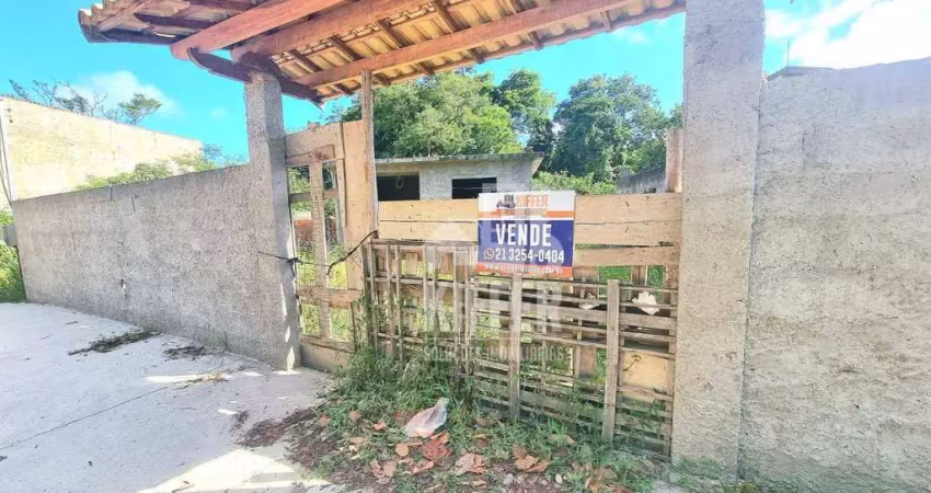 Terreno com casa em construção – ótima localização em itaocaia valley, próximo da principal