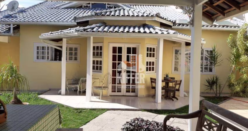 Casa com 4 dormitórios à venda, 320 m² por R$ 950.001,00 - Flamengo - Maricá/RJ