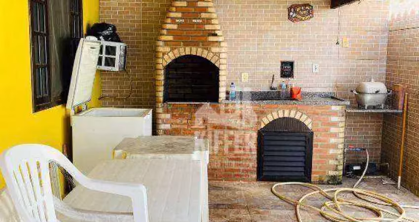 Casa com 2 quartos, piscina e churrasqueira – porteira fechada em itaipuaçu
