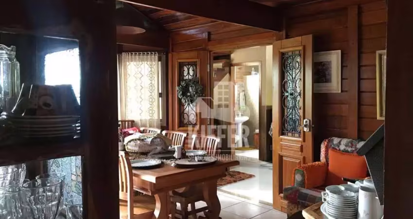 Casa com 3 quartos à venda, 280 m² por r$ 850.000 - cajueiros (itaipuaçu) - maricá/rj
