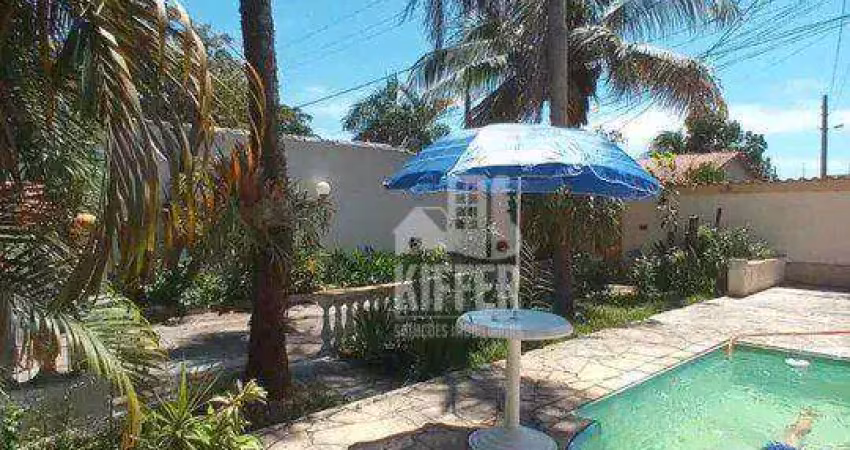 Casa duplex com 4 suítes, piscina e varanda - próx. da praia itaipuaçu