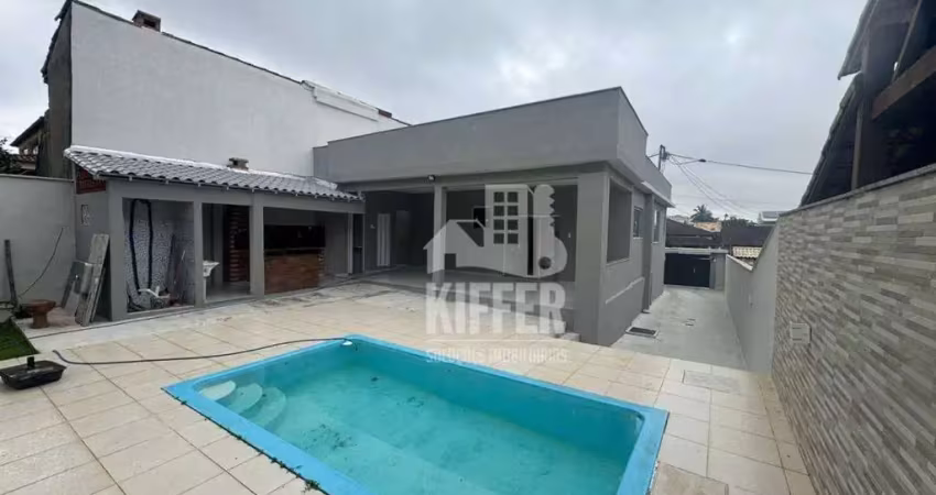 Casa reformada com 3 quartos, escritório, piscina e espaço gourmet – perto da praia – itaipuaçu