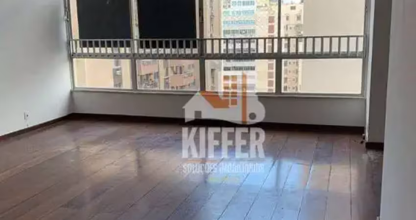 Apartamento com 160m², 4 quartos, 1 suíte, 1 vaga, a 1 quadra da praia, vista lateral mar em icaraí.