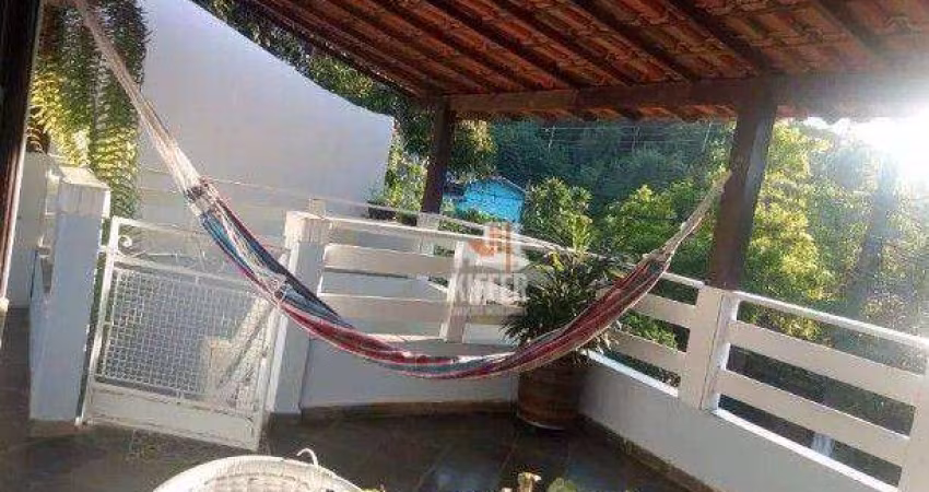 Casa  4 dormitórios no Badu