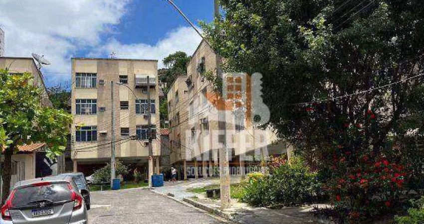 Excelente Oportunidade no Fonseca – 2 Quartos, Rua Tranquila, Próximo à Alameda São Boaventura