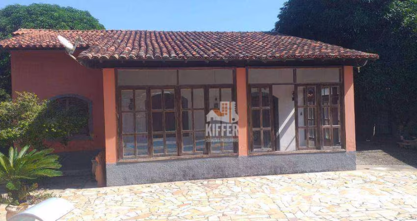 Casa com 3 Quartos (1 Suíte com Closet), Piscina, Edícula e Terreno Amplo – Ótima Localização!