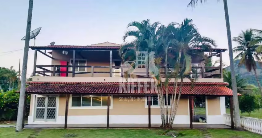 Chácara com 4 quartoss para alugar, 5000 m² por r$ 6.075/mês - ubatiba - maricá/rj