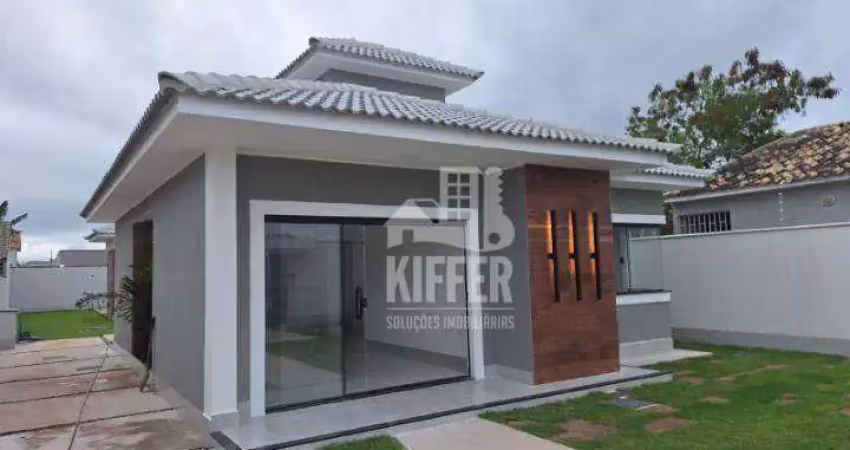 Casa linear à venda em itaipuaçu jardim atlântico leste 480m² de terreno 132,23m² de área construída  3 quartos 2 suítes piscina com cascata